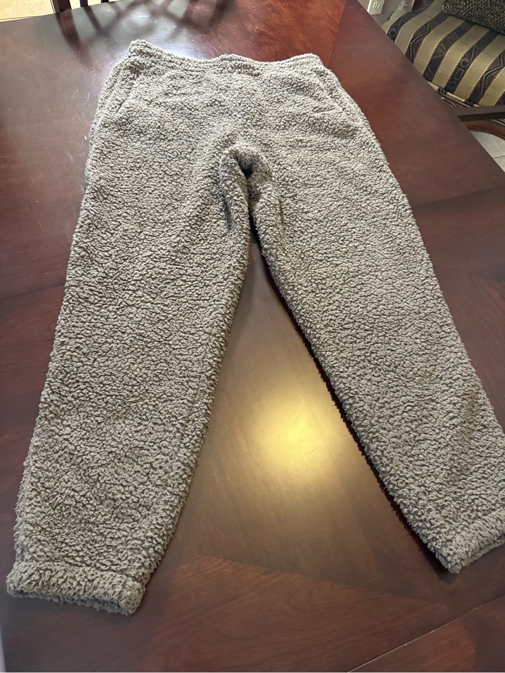 SKIMS Sherpa Joggers in Light Taupe